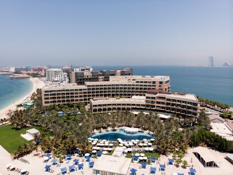 Dubai Skyline Hotels With Gold Walls and Infinity Pools