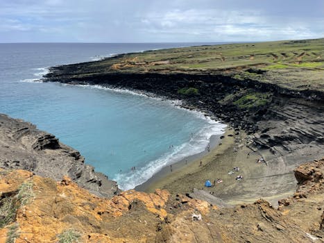 Hawaii Cliff Hotels With Lava Ceilings and Ocean Floors