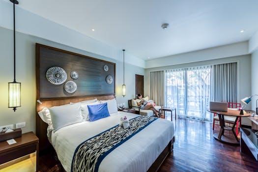 Paris Riverfront Hotels With Balcony Walls and Candle Floors